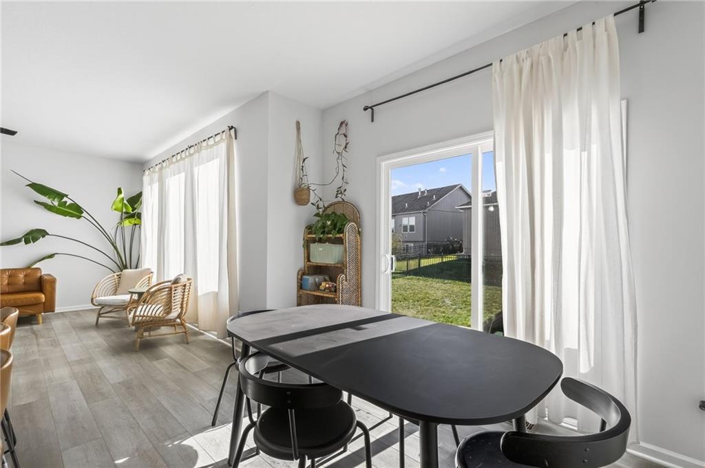 27303 East Sycamore St Lake Lee's Summit, MO 64086 - Photo 17 of 41