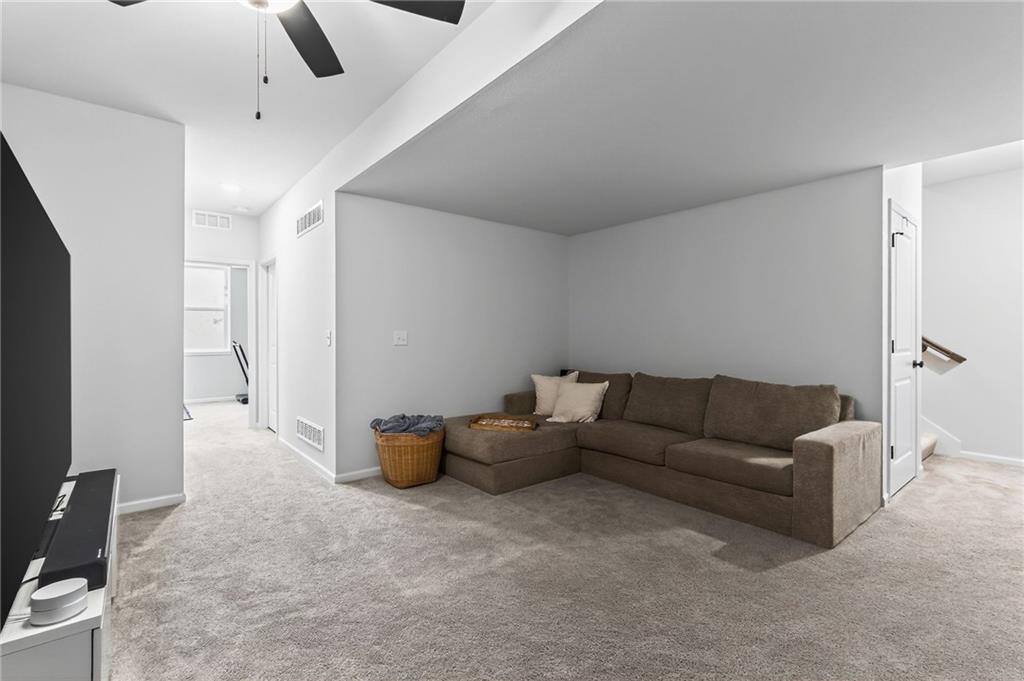 27303 East Sycamore St Lake Lee's Summit, MO 64086 - Photo 36 of 41