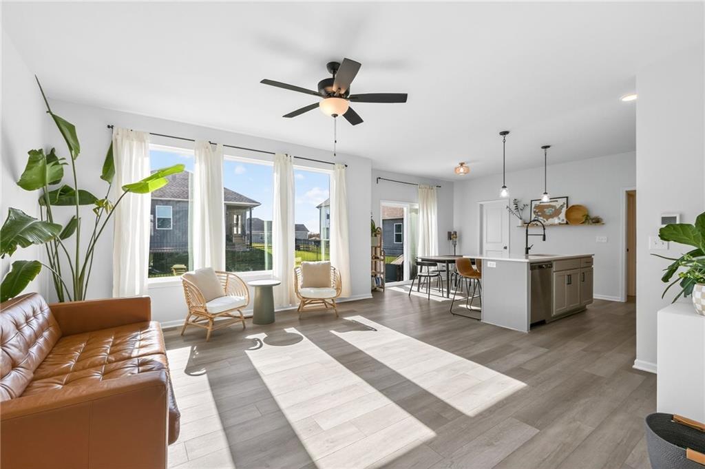 27303 East Sycamore St Lake Lee's Summit, MO 64086 - Photo 8 of 41