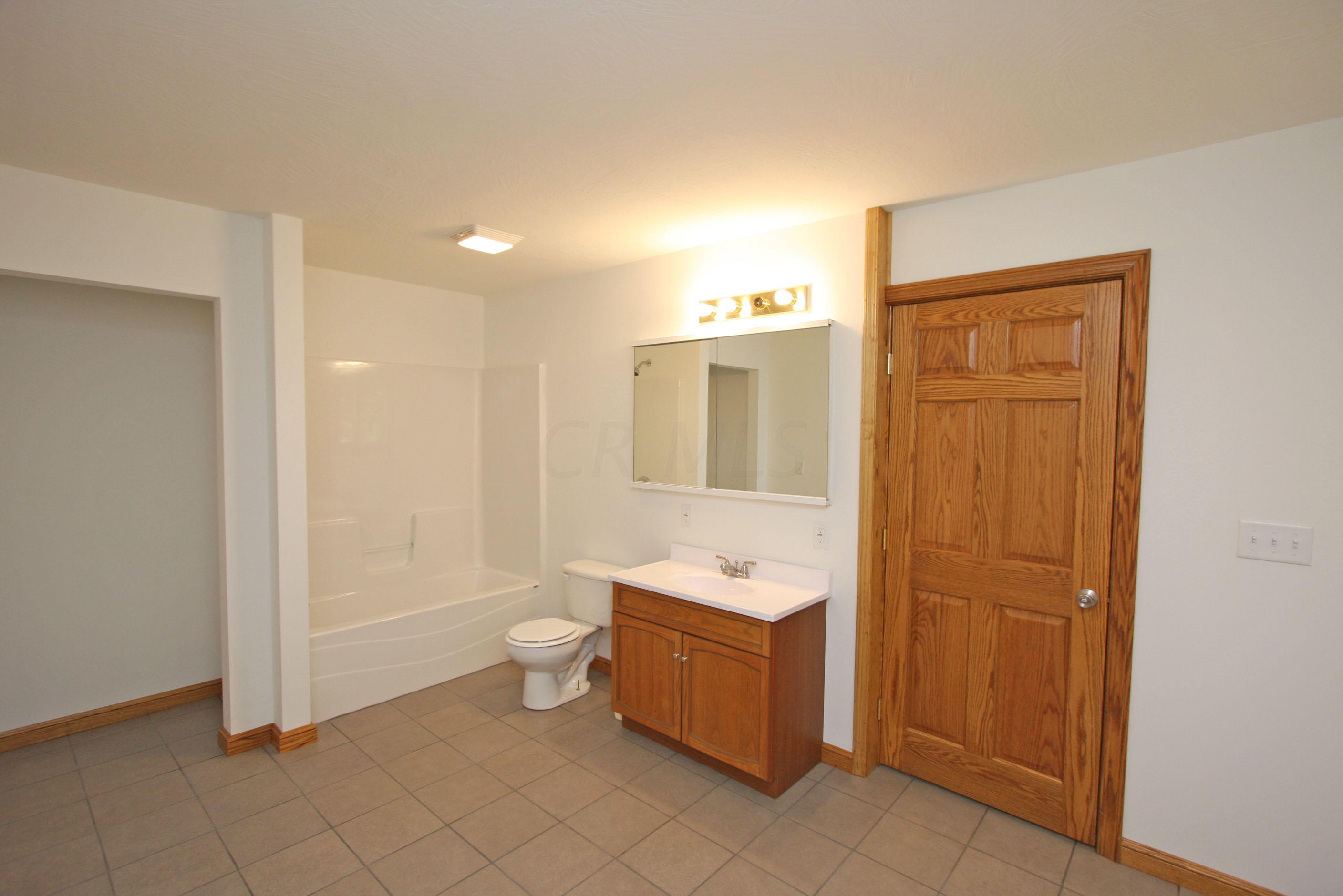 102 Columbus Road Mount Vernon, OH 43050 - Photo 15 of 25 Gallery Image 15