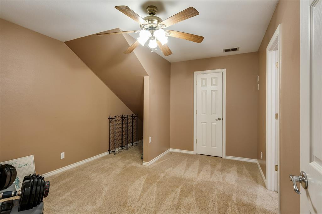 6101 Kovarik Road Wichita Falls, TX 76310 - Photo 20 of 40 a view of a livingroom with a chandelier fan