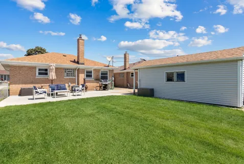 $399,000 | 7701 West Victoria Street, Chicago, IL 60631