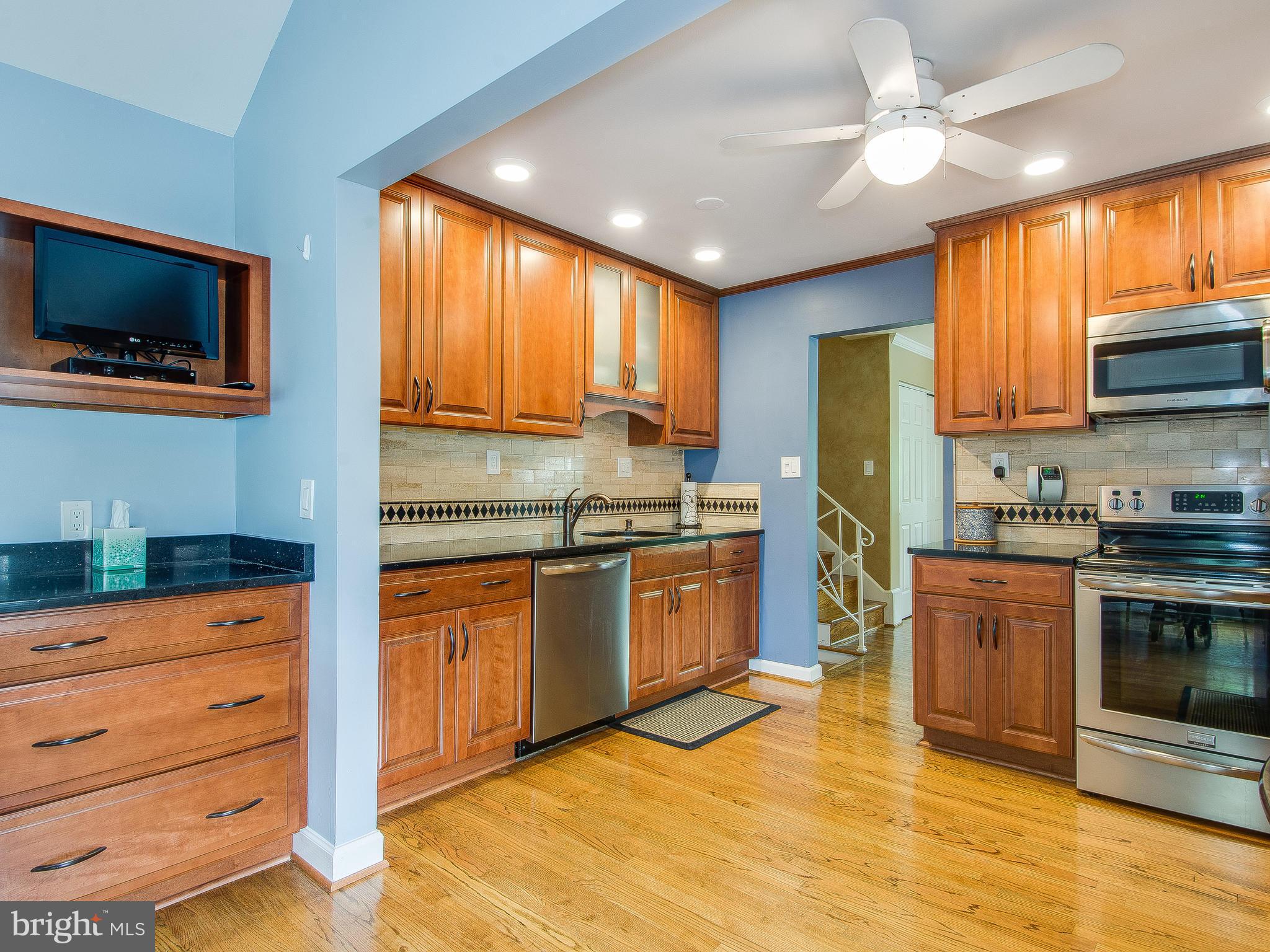 4016 Havard Street Silver Spring, MD 20906 - Photo 11 of 30 Kitchen
