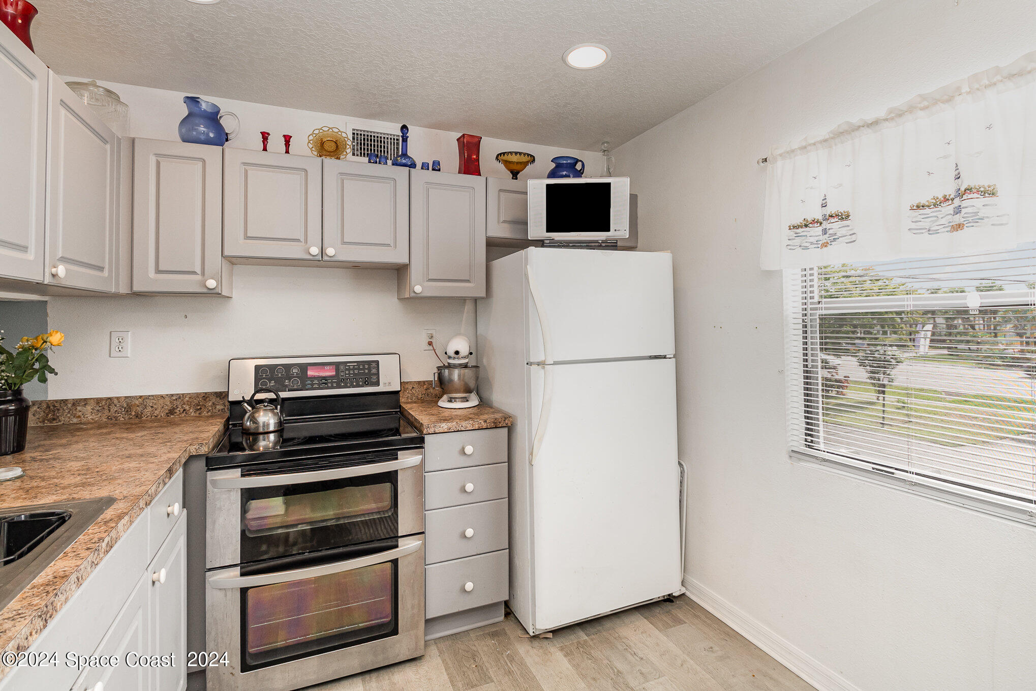 2727 North Wickham Road, Unit 2014 Melbourne, FL 32935 - Photo 11 of 23 010_i77a4586-edit