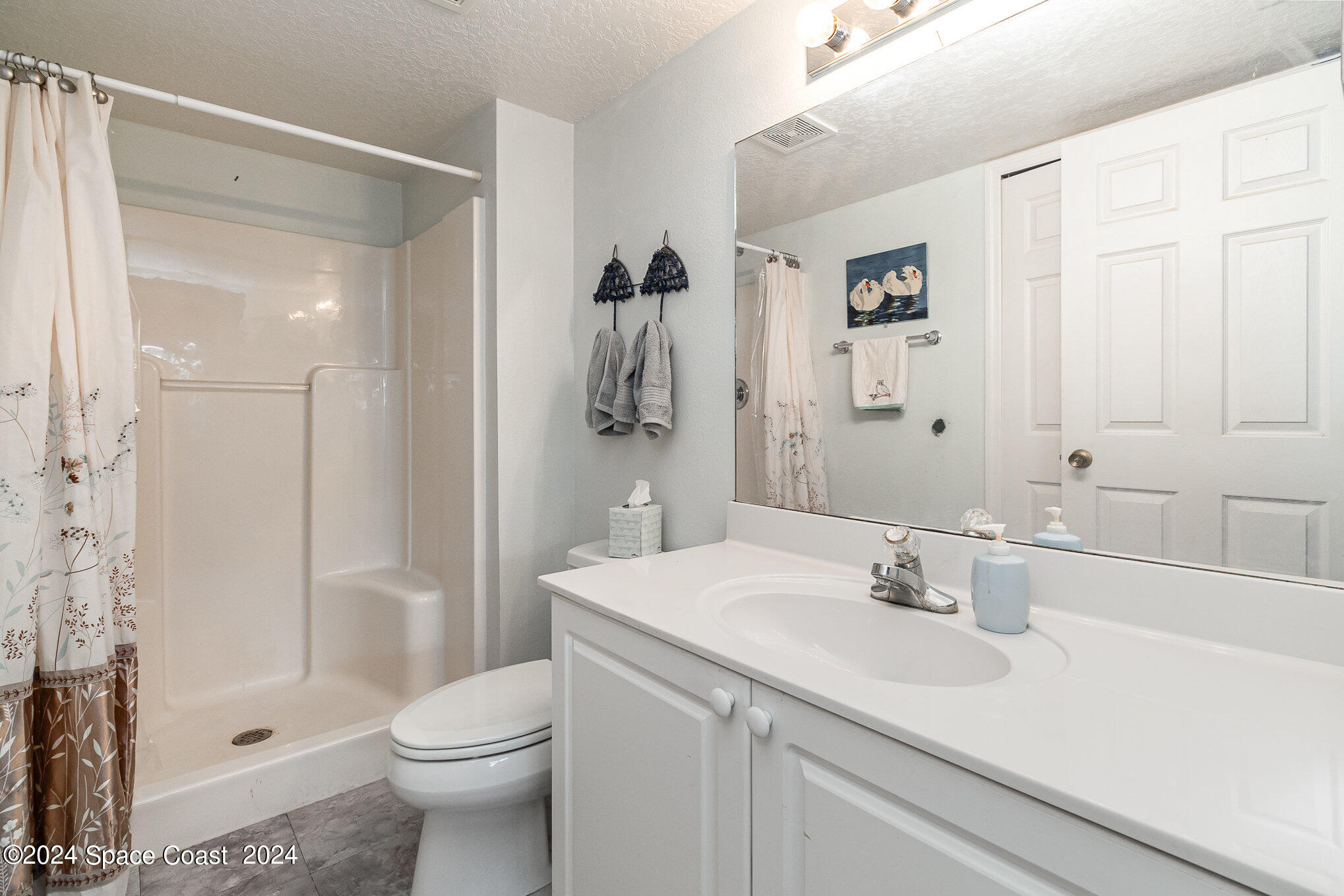 2727 North Wickham Road, Unit 2014 Melbourne, FL 32935 - Photo 17 of 23 016_i77a4544-edit