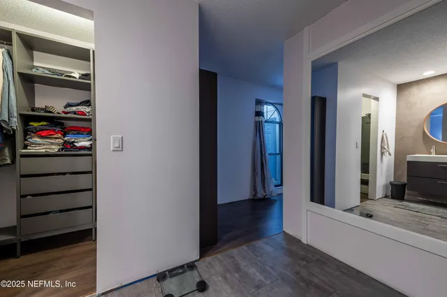 a view of a utility room with washer and dryer