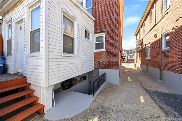 $699,000 | 2734 Pearsall Avenue | Laconia