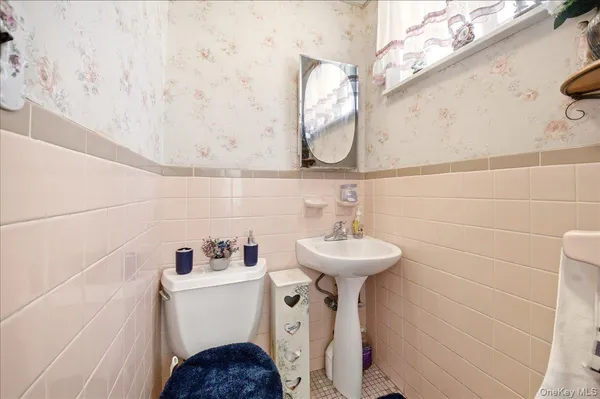 $699,000 | 2734 Pearsall Avenue | Laconia