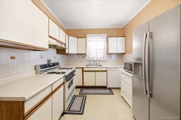 $699,000 | 2734 Pearsall Avenue | Laconia