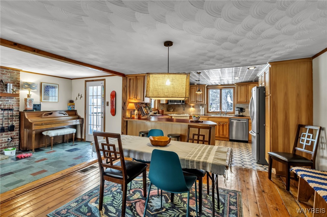 5773 Fisk Road Pendleton, NY 14094 - Photo 12 of 46