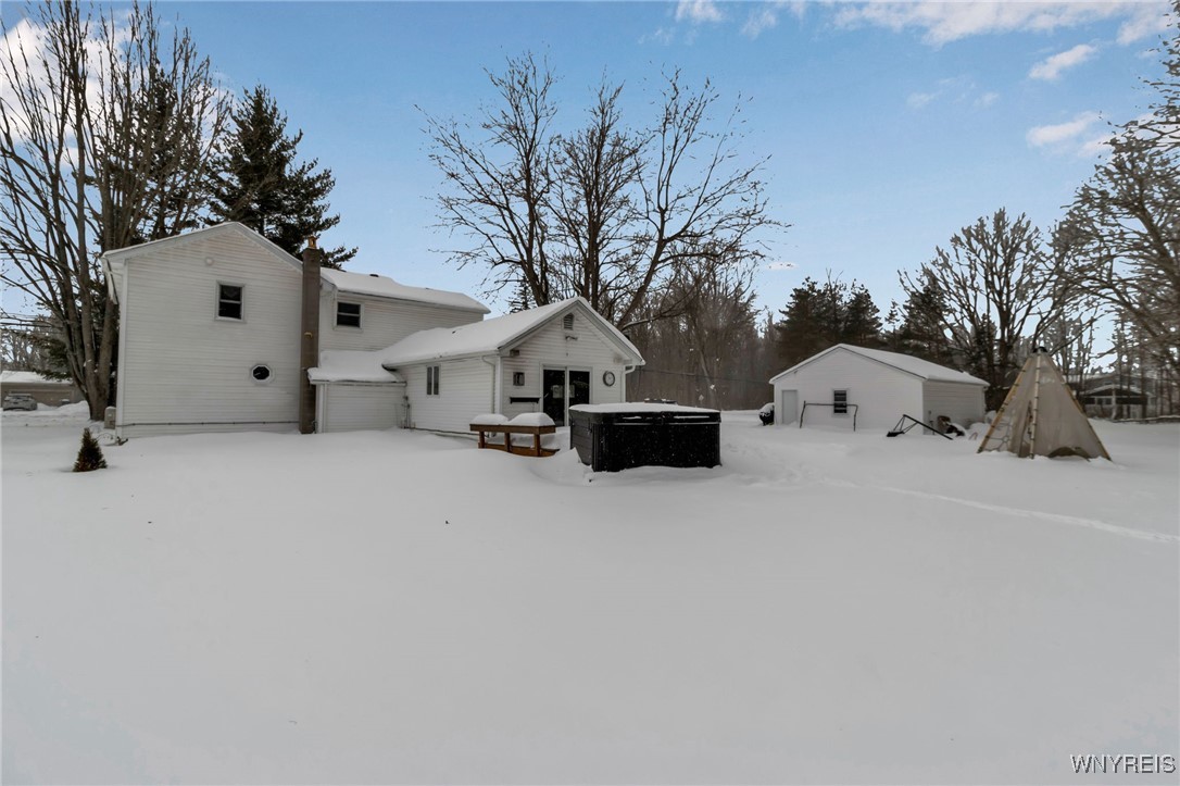 5773 Fisk Road Pendleton, NY 14094 - Photo 4 of 46