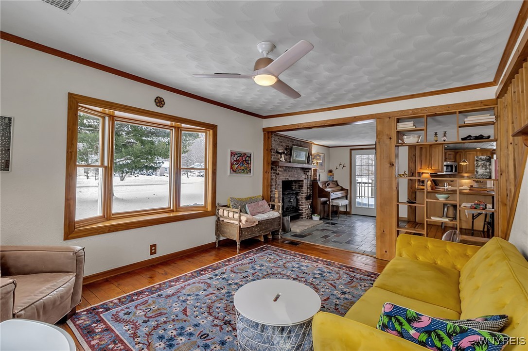 5773 Fisk Road Pendleton, NY 14094 - Photo 9 of 46