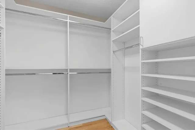 $3,350 | 9715 Woods Drive, Unit 510, Skokie, IL 60077