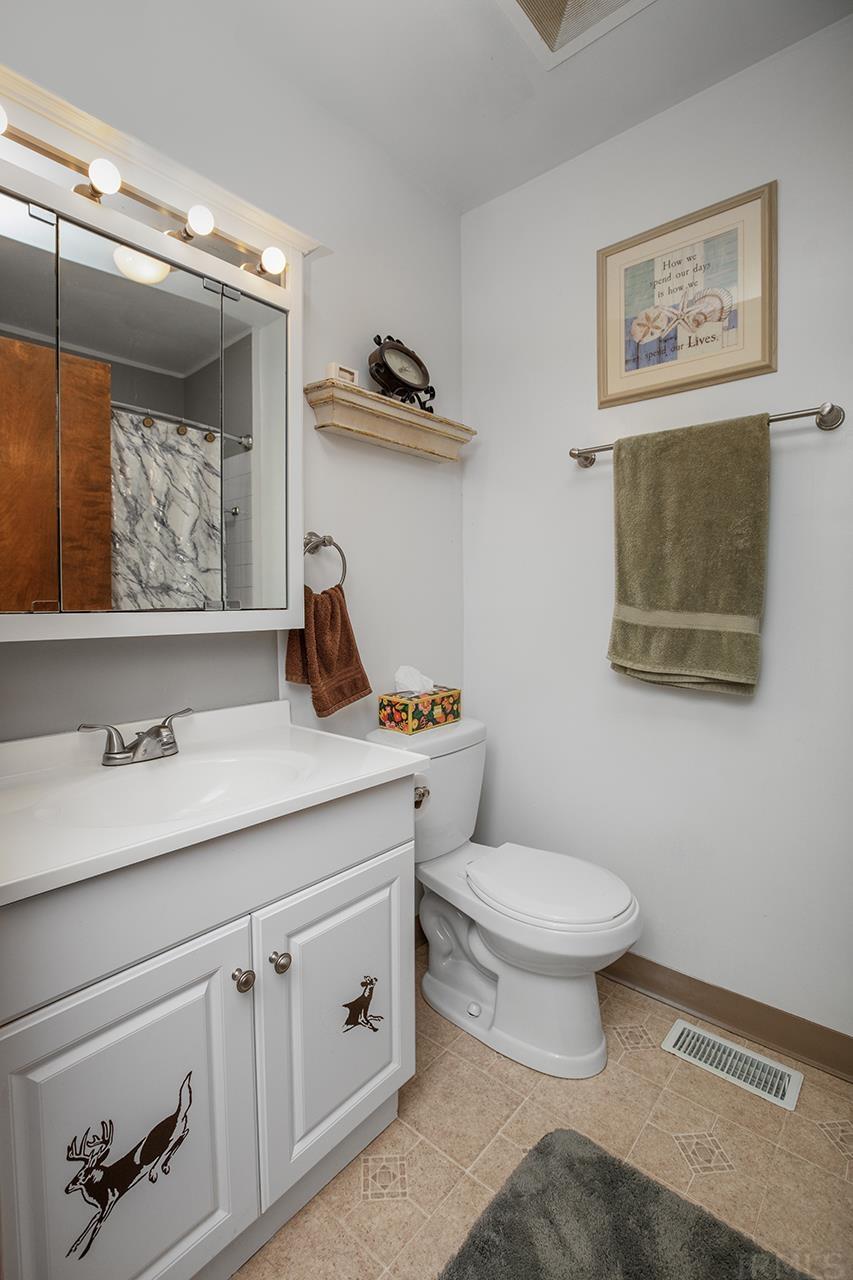 55804 Ash Road Osceola, IN 46561 - Photo 12 of 32