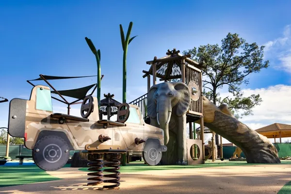 a view of a house with car park