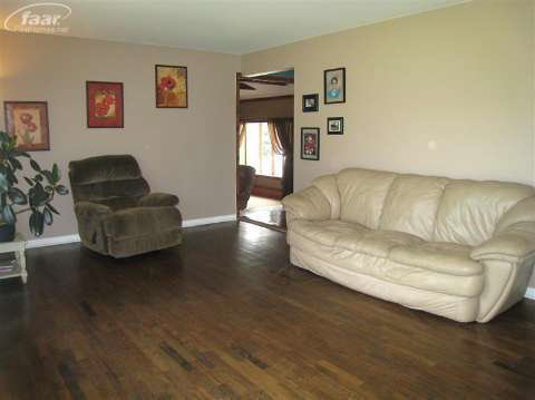 8321 Burpee Road Grand Blanc, MI 48439 - Photo 8 of 39 20365890-7.JPG