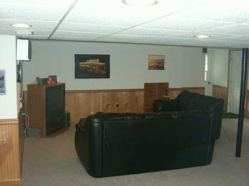 7820 Roderick Drive Pittsburgh, PA 15237 - Photo 6 of 8 Other.