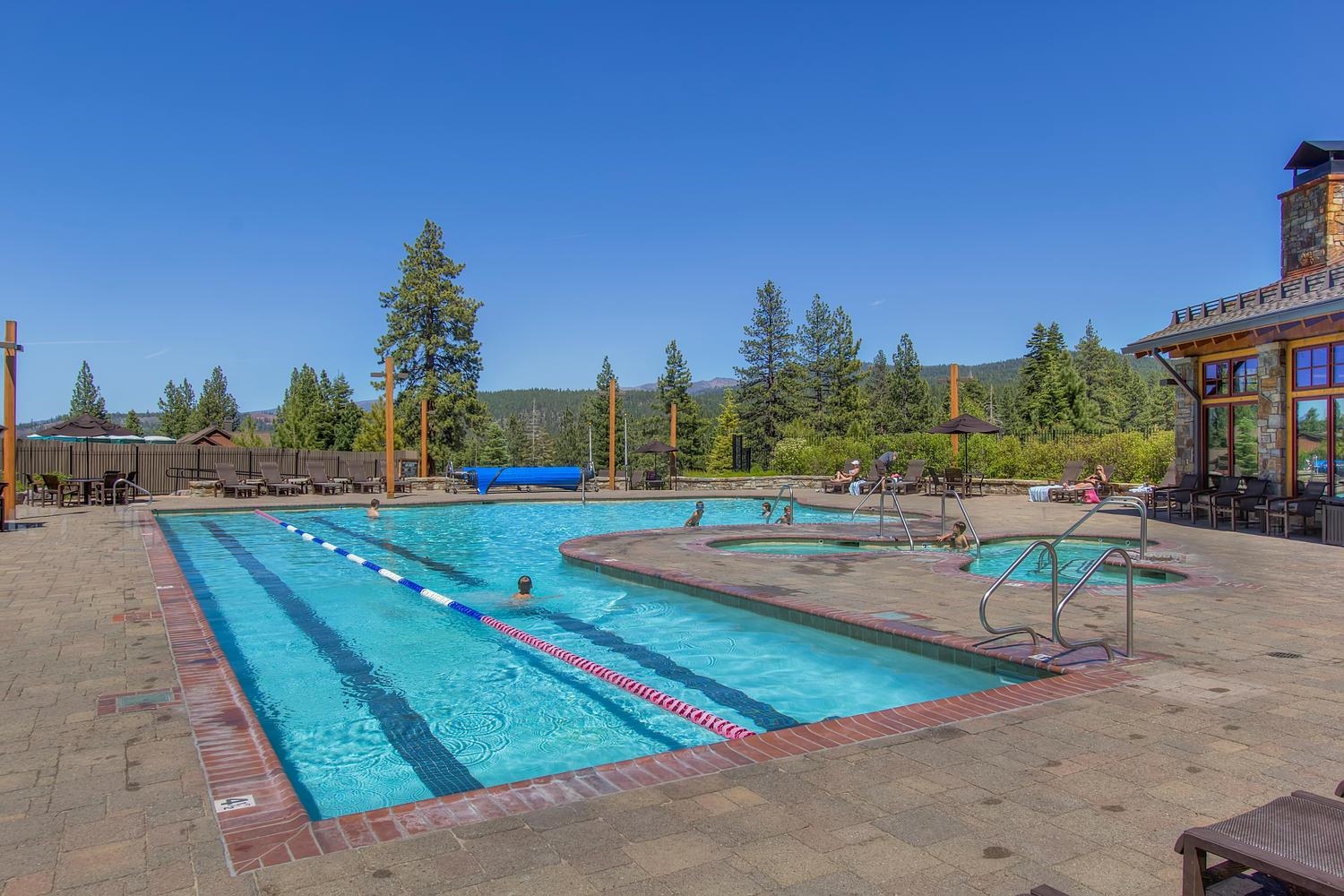 2301 Overlook Place Truckee, CA 96161 - Photo 17 of 21 a view of a terrace with sitting area