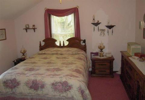 4321 Holloway Road Adrian, MI 49221 - Photo 8 of 15 947424-7.JPG