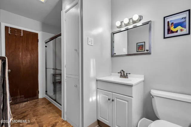 $450,000 | 20 Fairwood Drive, Bayville, NJ 08721