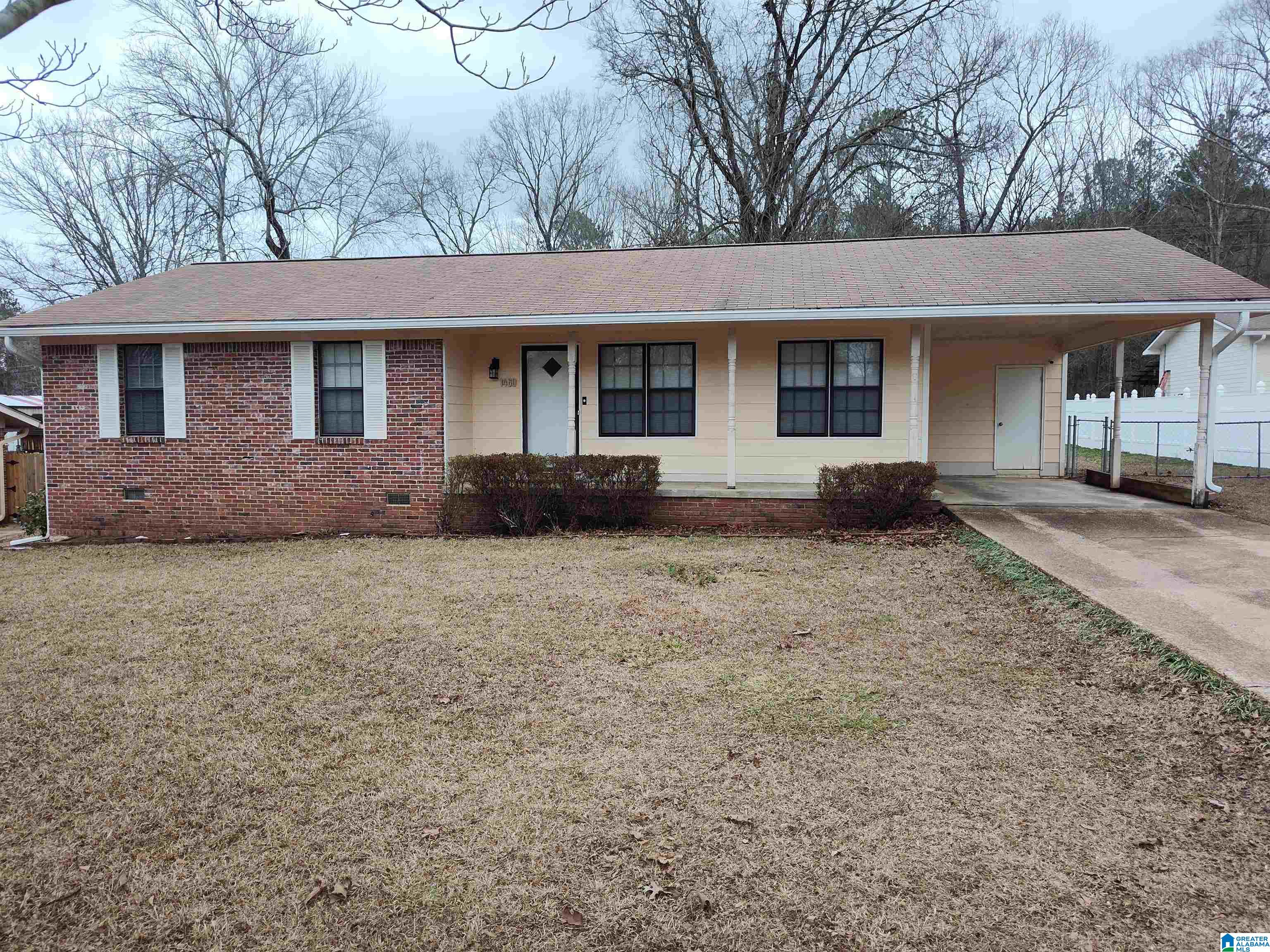 1460 Fairmont Road Sylacauga, AL 35150 - Photo 1 of 9