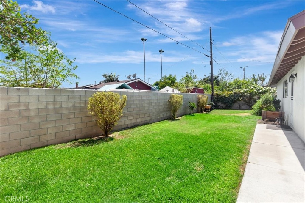 1522 Robin Road Orange, CA 92868 - Photo 18 of 18