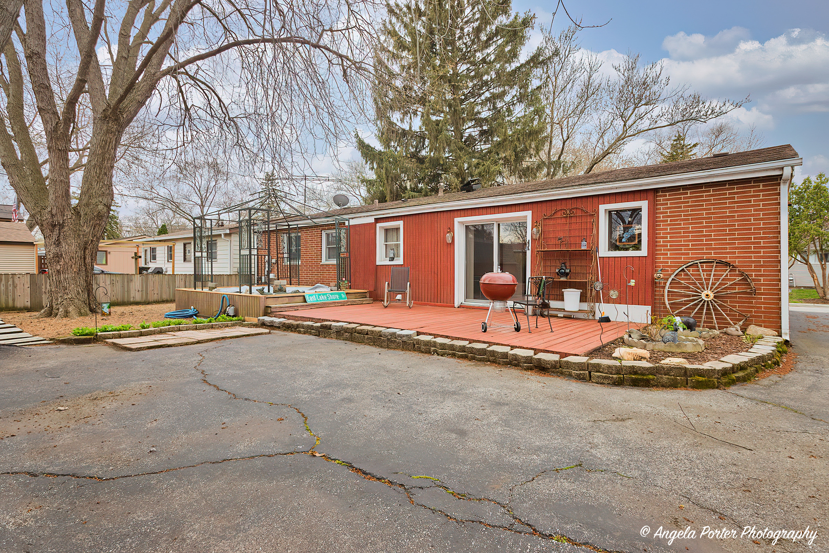 390 Willow Road Wauconda, IL 60084 - Photo 26 of 26 a view of a house with backyard and trees