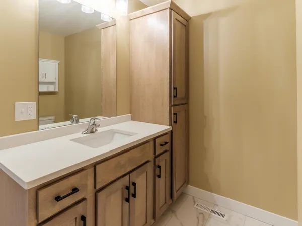 $521,000 | 2415 Elk Run Dr Pine Island Southeast, Pine Island, MN 55963