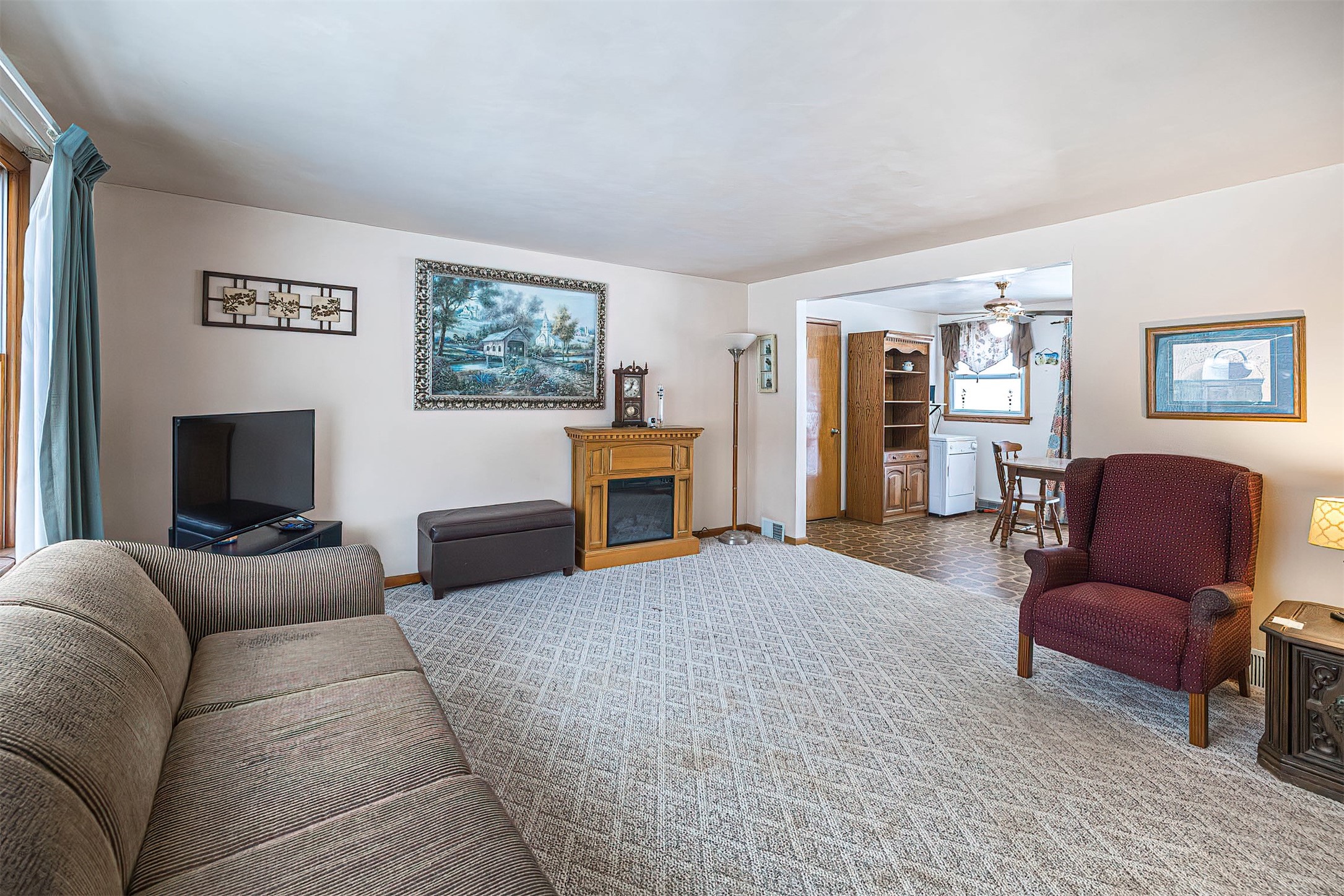 823 Walbridge Road Erie, PA 16511 - Photo 8 of 37 Gallery Image 8