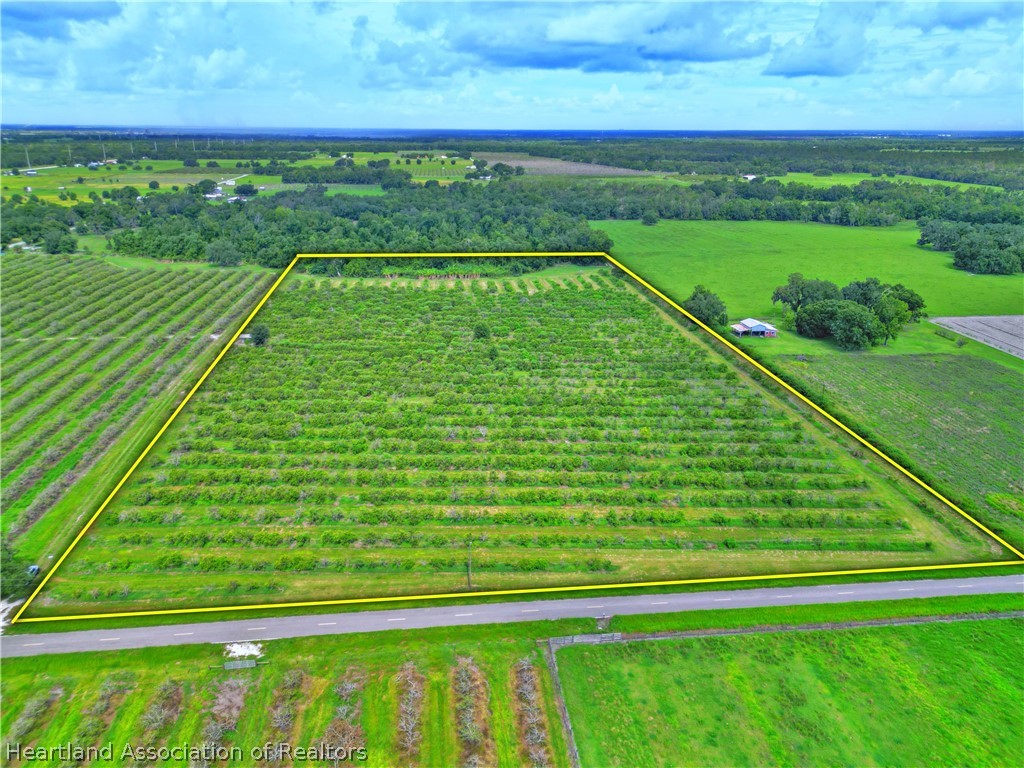 Center Road Bowling Green, FL 33834 - Photo 2 of 8 Gallery Image 2