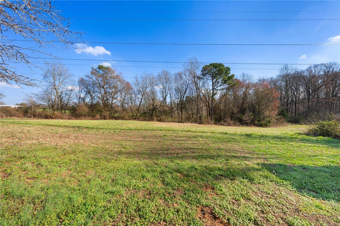 389 Snow Creek Road Seneca, SC 29678 - Photo 5 of 17