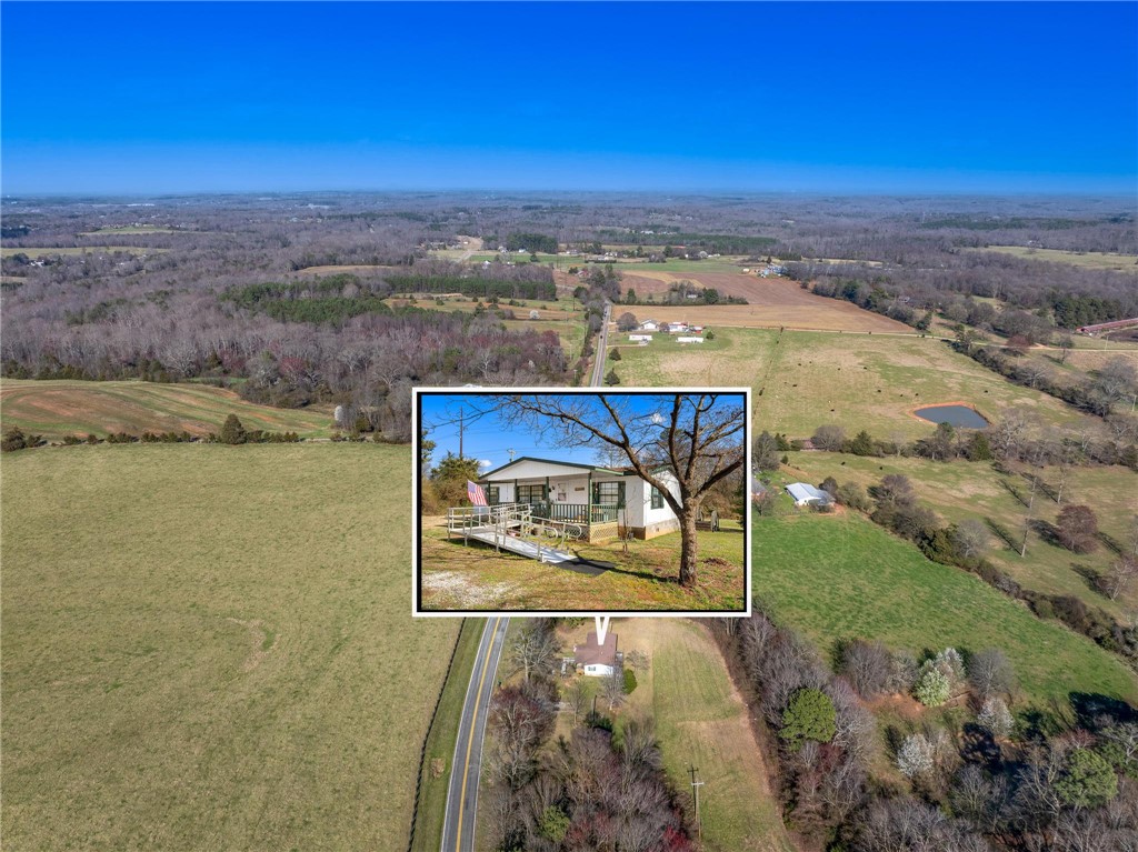 389 Snow Creek Road Seneca, SC 29678 - Photo 9 of 17