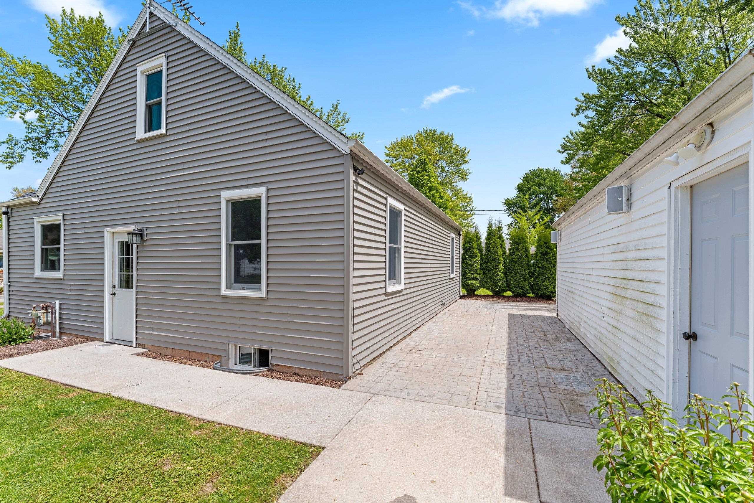 1405 West Brewster Street Appleton, WI 54914 - Photo 29 of 42