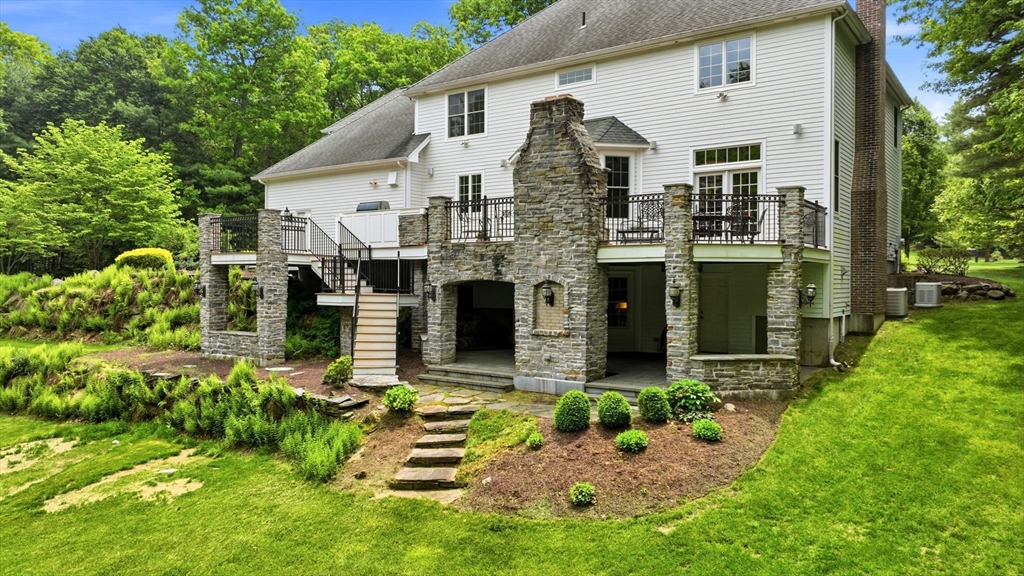 16 Falcon Heights Road Wilbraham, MA 01095 - Photo 36 of 42