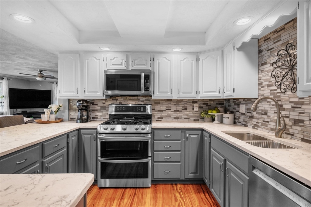 15 Hartshorne Road Wakefield, MA 01880 - Photo 8 of 40 Gallery Image 8