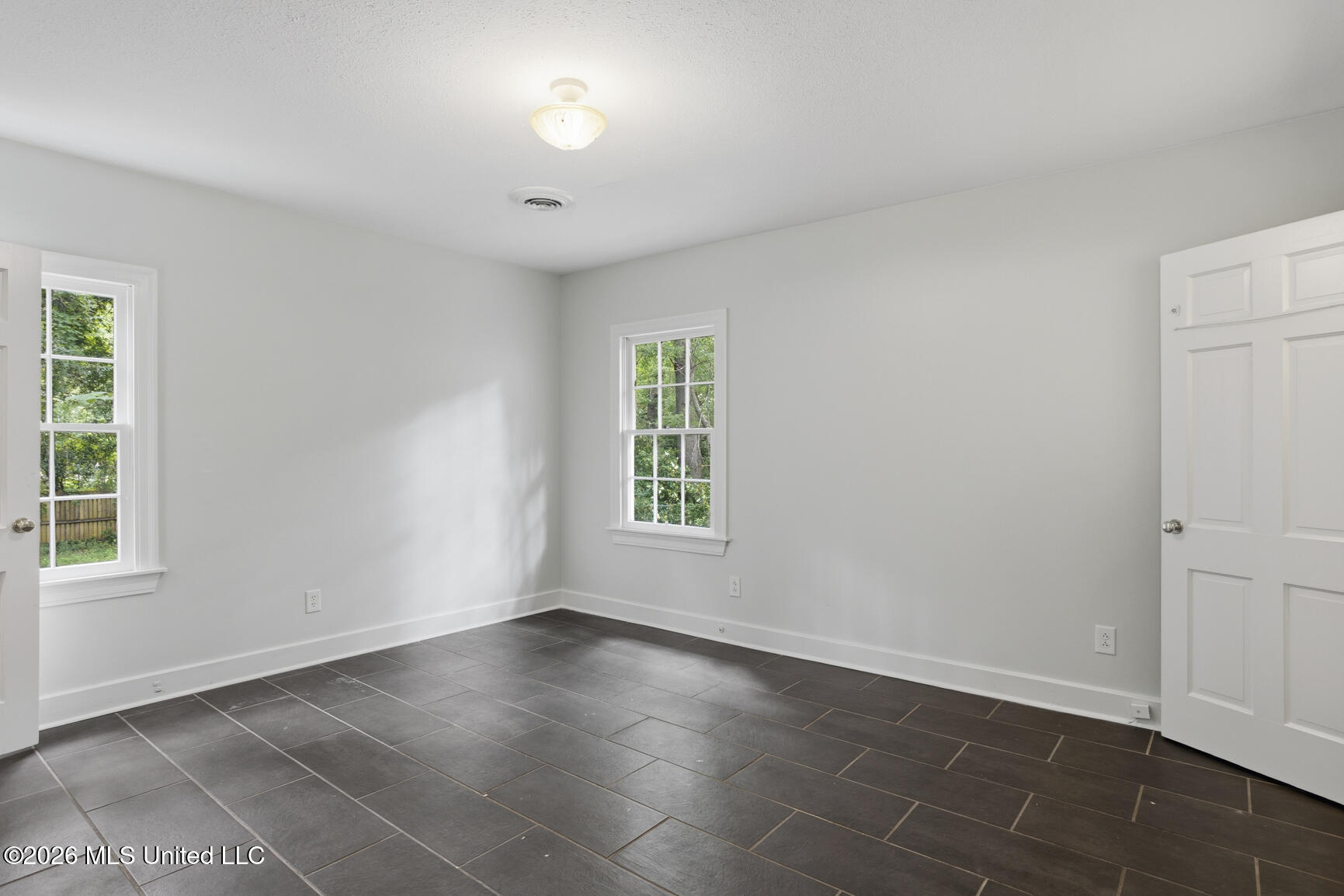 4047 Robin Drive Jackson, MS 39206 - Photo 19 of 25 4047 Robin-15