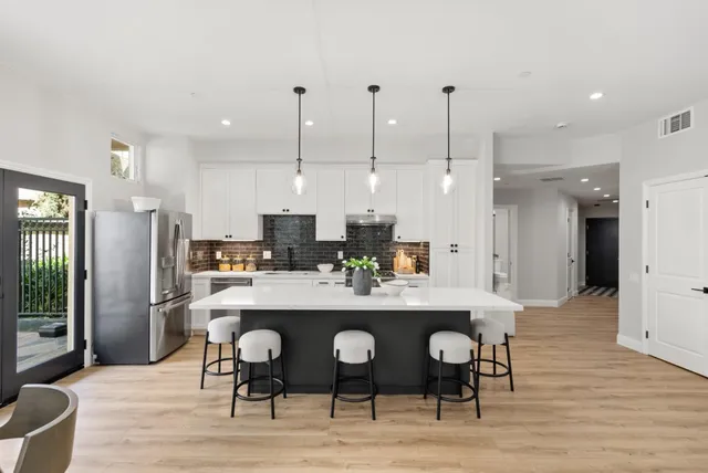 $1,805,000 | 200 Sheridan Avenue, Unit 305, Palo Alto, CA 94306