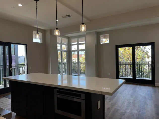 $1,805,000 | 200 Sheridan Avenue, Unit 305, Palo Alto, CA 94306
