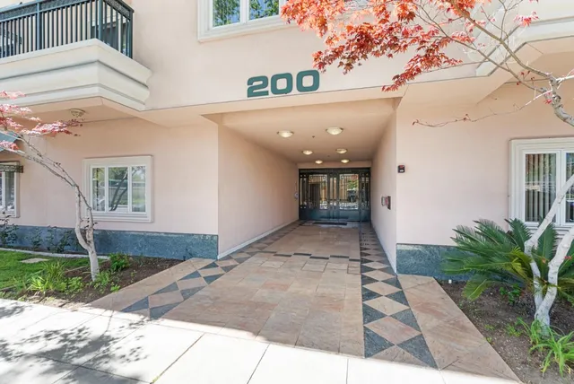 $1,805,000 | 200 Sheridan Avenue, Unit 305, Palo Alto, CA 94306