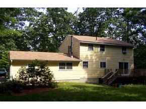 31 Pemberton Road Nashua, NH 03063 - Photo 3 of 4 Gallery Image 3