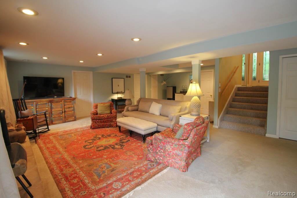 6130 Sheldon Road Rochester Hills, MI 48306 - Photo 19 of 32