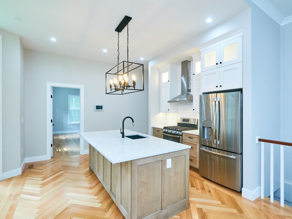 41 Winthrop Street, Unit 1 Boston, MA 02119 - Photo 3 of 23
