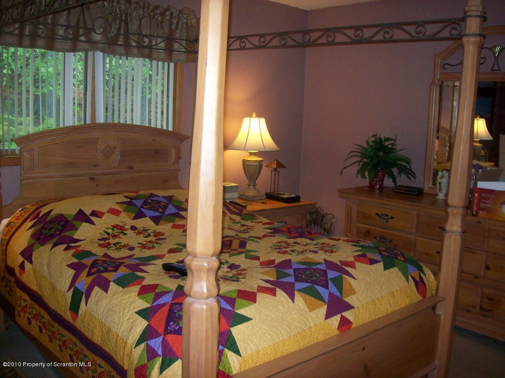 220 Maggies Road Clarks Summit, PA 18411 - Photo 5 of 10 Gallery Image 5