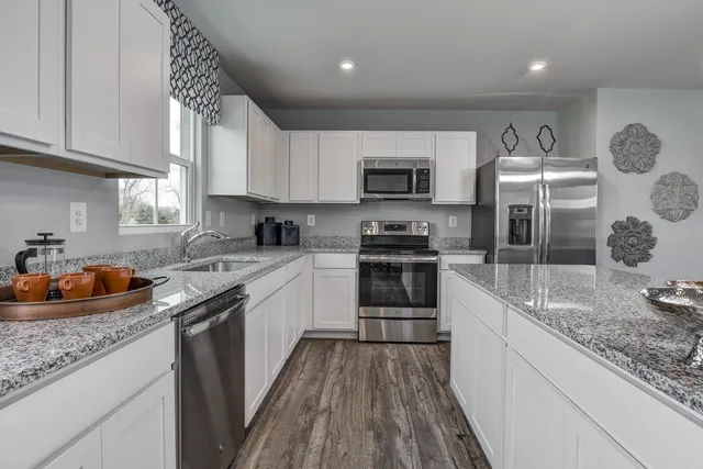 $399,990 | 957 Horseshoe Drive, Smyrna, TN 37167