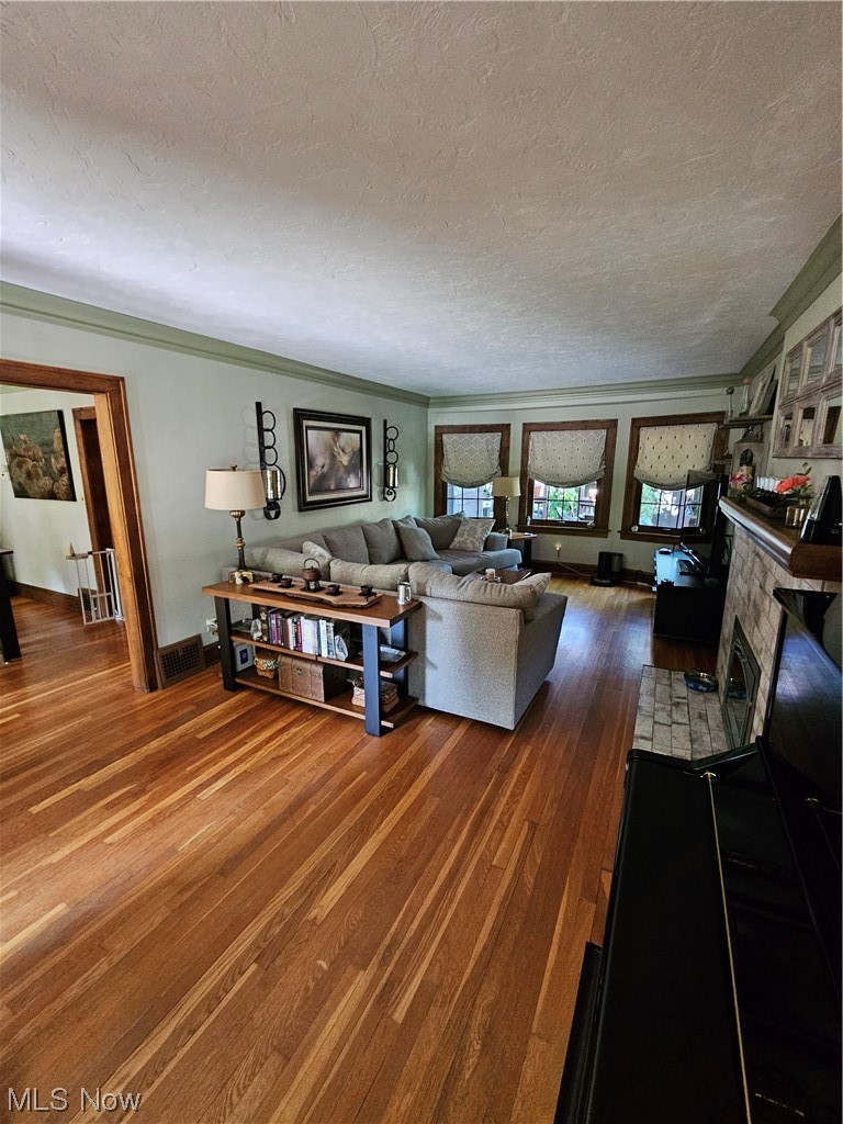 2400 Rinard Road Cleveland, OH 44118 - Photo 14 of 35 Gallery Image 14