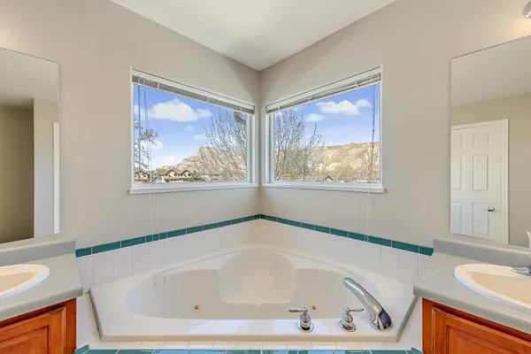 $698,888 | 810 Elberta Avenue, Palisade, CO 81526