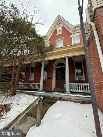 $1,200 | 216 Main Street, Unit 3, East Greenville, PA 18041