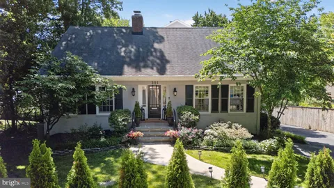 $1,999,000 | 301 Columbia Road, Alexandria, VA 22302