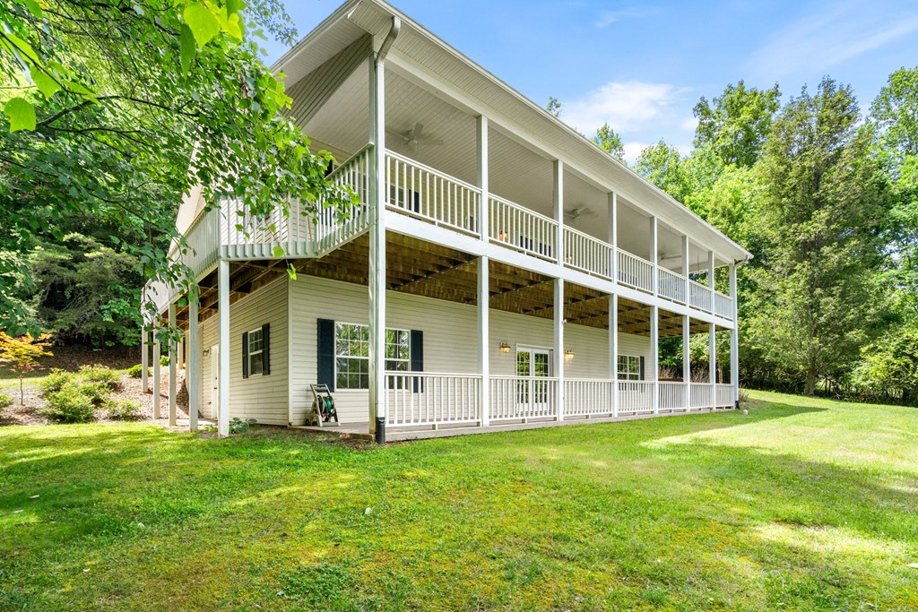 201 Tahlequah Ridge Hayesville, NC 28904 - Photo 32 of 51