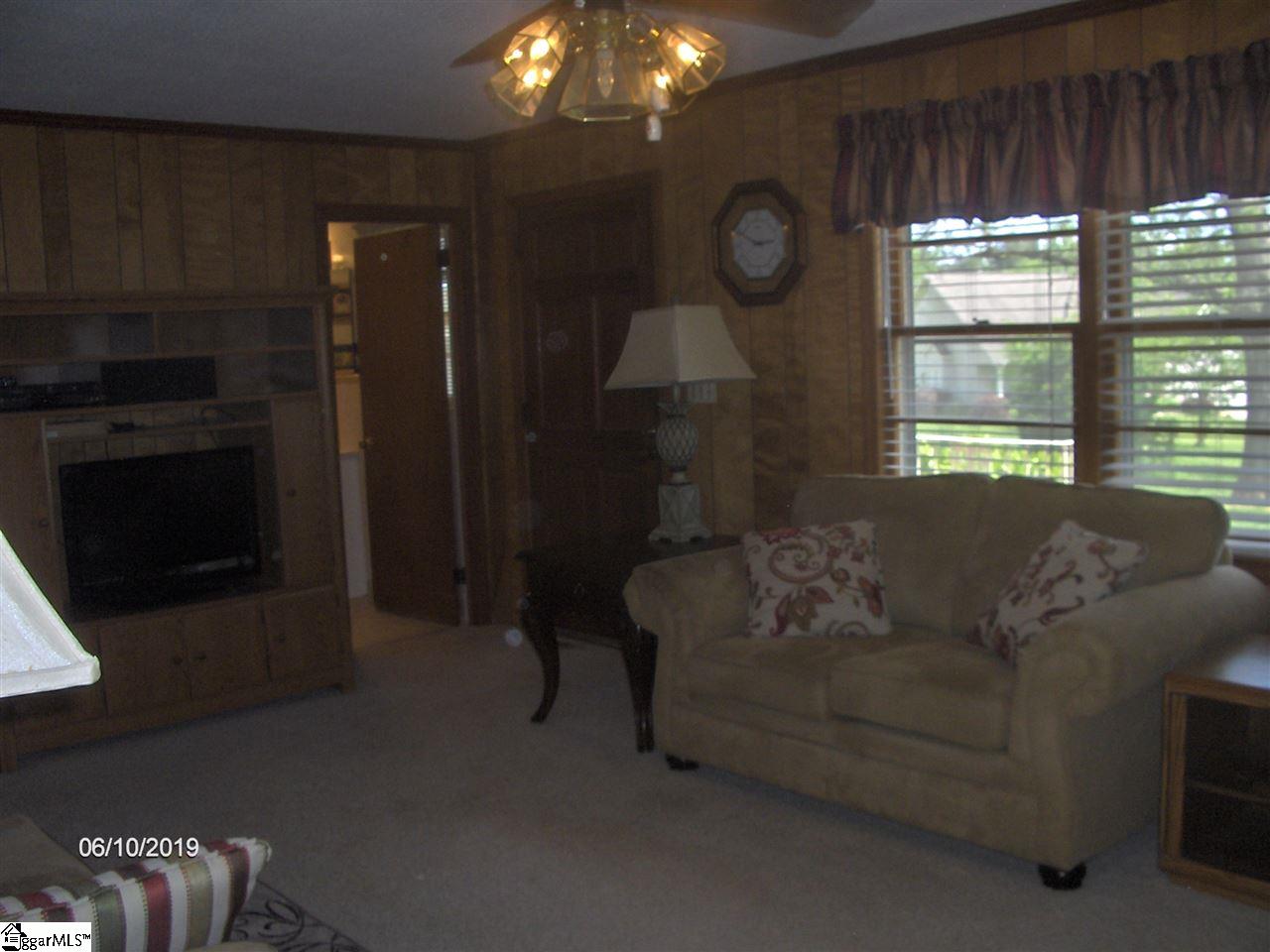 926 Johnson Road Easley, SC 29642 - Photo 7 of 21